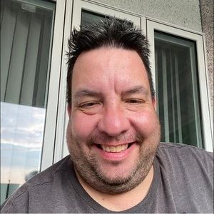 Meet your Posher, Eric